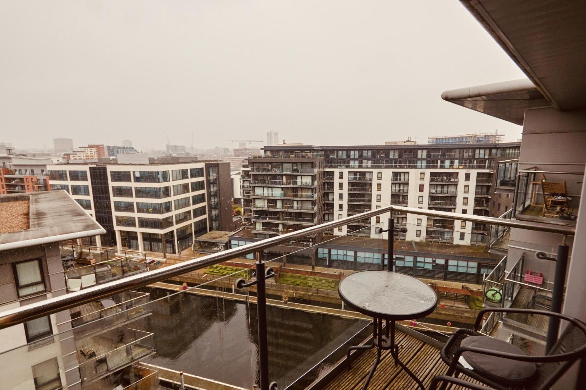 Deluxe City Apt, River Canal View& Free Parking! Leeds  Exterior photo