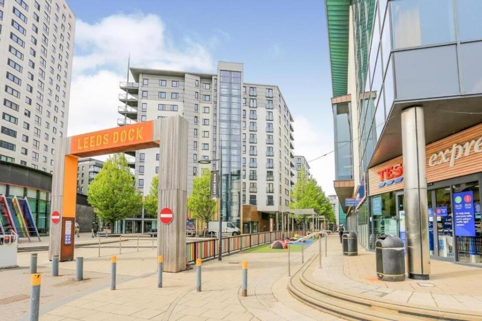 Deluxe City Apt, River Canal View& Free Parking! Leeds  Exterior photo